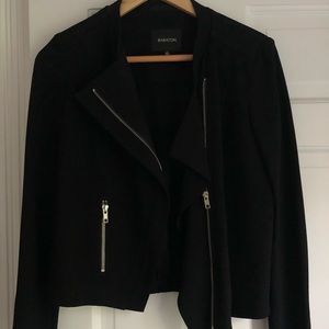 Aritzia x Babaton Black Crepe Jacket